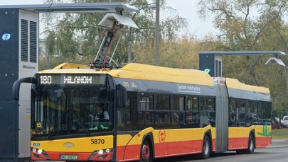 Warszawa stawia na elektryki. 80 nowych pojazdów trafi na stołeczne ulice 