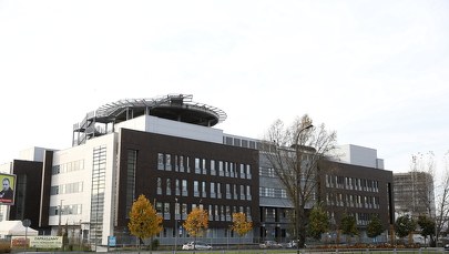 Warszawa: Usterka instalacji tlenowej w Szpitalu Południowym. Straż dostarcza butle