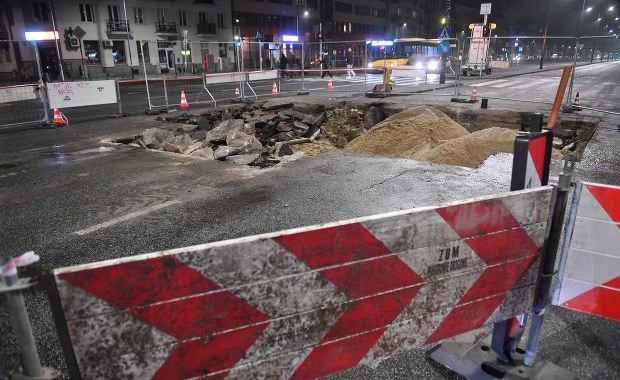 Warszawa: W poniedziałek rano ul. Grochowska ma być przejezdna