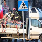 Warszawa: Z samochodu spadły butle z gazem. Kilkaset osób ewakuowanych