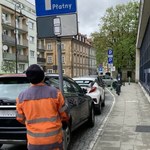 Warszawa zabiera miejsca parkingowe. Mieszkańcy protestują