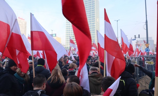 Warszawa: Zakaz noszenia broni w dniu Święta Niepodległości