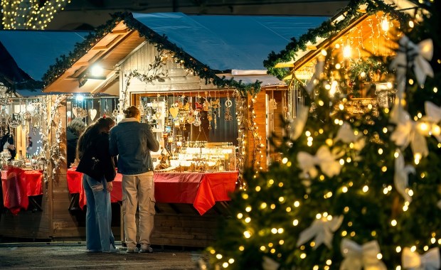 Warszawa zyska nową atrakcję. Kiedy startuje Jarmark Bożonarodzeniowy?