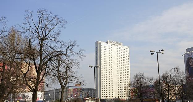 Warszawski Novotel, zbudowany przez Orbis w 1974 r. /&copy;123RF/PICSEL