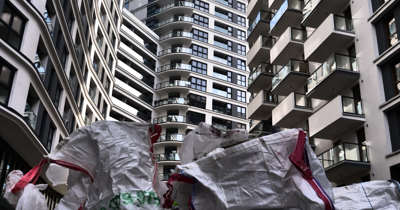 Warszawskie osiedle Bliska Wola Tower nazywane jest polskim Hongkongiem /Łukasz Piątek /INTERIA.PL