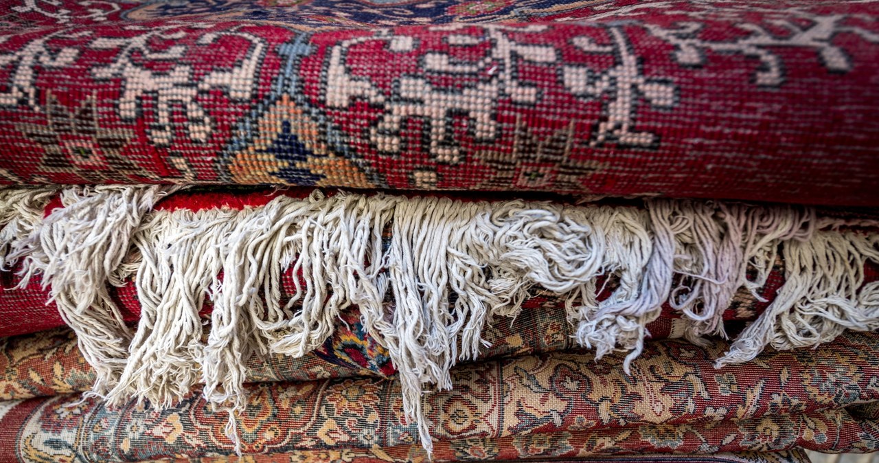 Warto sprawdzić dywan, który zdobi twoją podłogę lub od wielu lat leży zapomniany na strychu /123RF/PICSEL