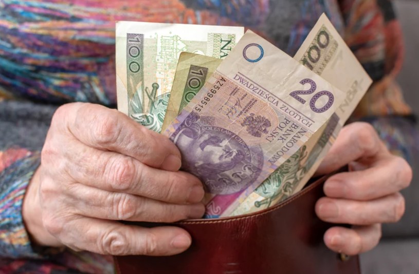 Wartość świadczeń emerytalnych w przyszłym roku ma wzrosnąć o co najmniej 12,3 proc. /123RF/PICSEL