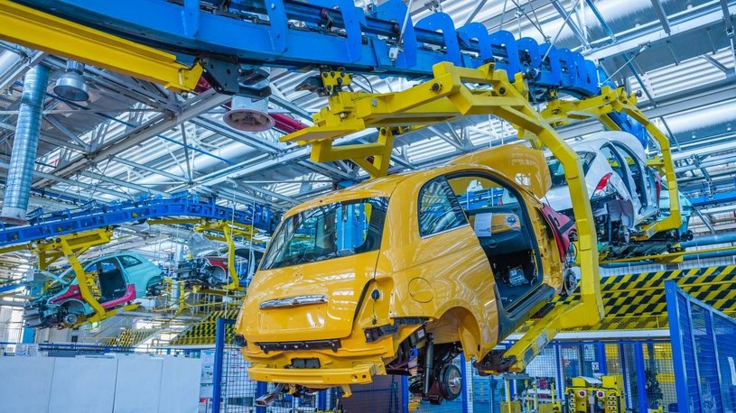 Wartość wyeksportowanych produktów polskiego przemysłu samochodowego spadła o prawie 7 proc. r/r /INTERIA.PL