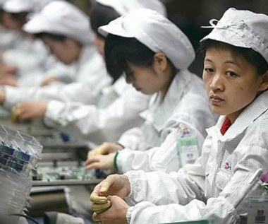 Warunki pracy w fabrykach iPhonów