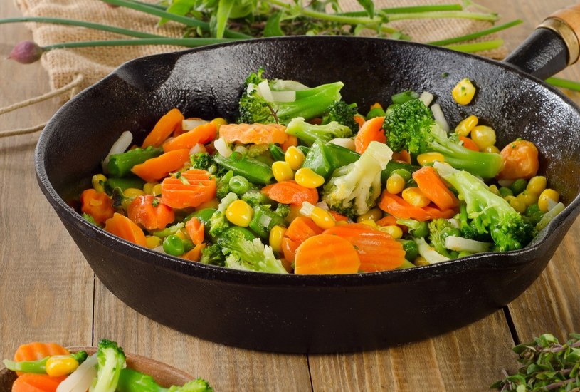 Warzywa są bogate w wiele witamin i substancji odżywczych /123RF/PICSEL