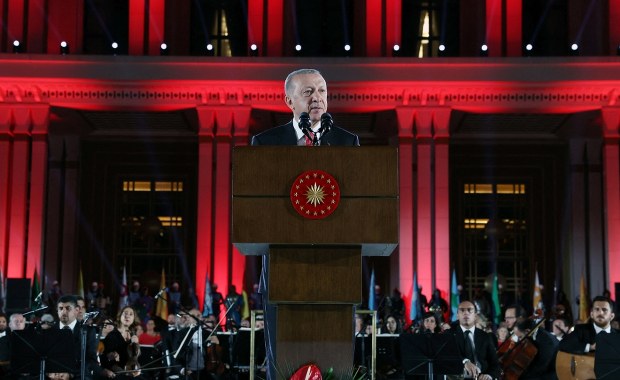 Waszyngton przestraszył Brukselę. Na kryzysie skorzysta Turcja?