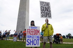 Waszyngton: Zwolennicy zaostrzenia dostępu do broni w USA