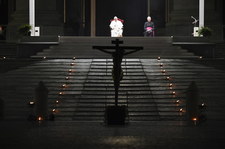 ​Watykan: Droga Krzyżowa bez udziału wiernych. Rozważania przygotowali więźniowie, ich rodziny i ofiary
