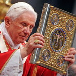 Watykan odpowiada na doniesienia o złym stanie zdrowia Benedykta XVI