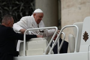 Watykan: Papież Franciszek ma zapalenie oskrzeli