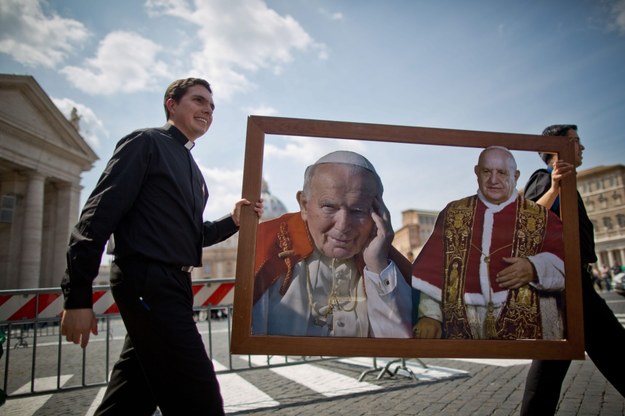 Watykan przed kanonizacją Jana Pawła II /MICHAEL KAPPELER /PAP/EPA