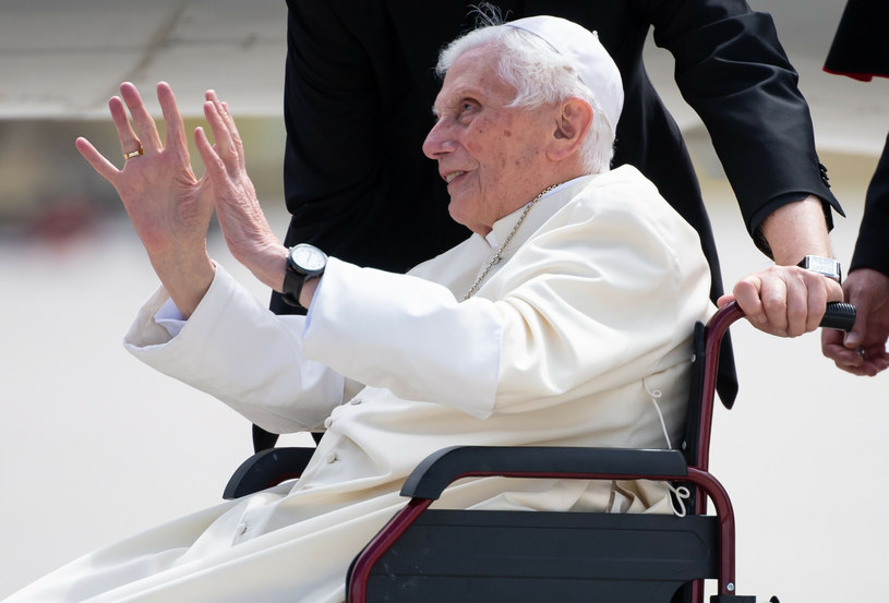 Watykan: Urodziny Benedykta XVI. "Jest słaby, ale czuje się dobrze"