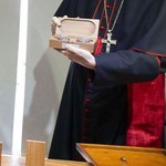 Watykan wstrzymał emisją pamiątkowego medalu