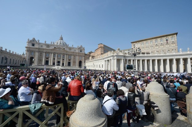 Watykan: Zapowiedzi przyjazdu milionów osób na kanonizację to przesada
