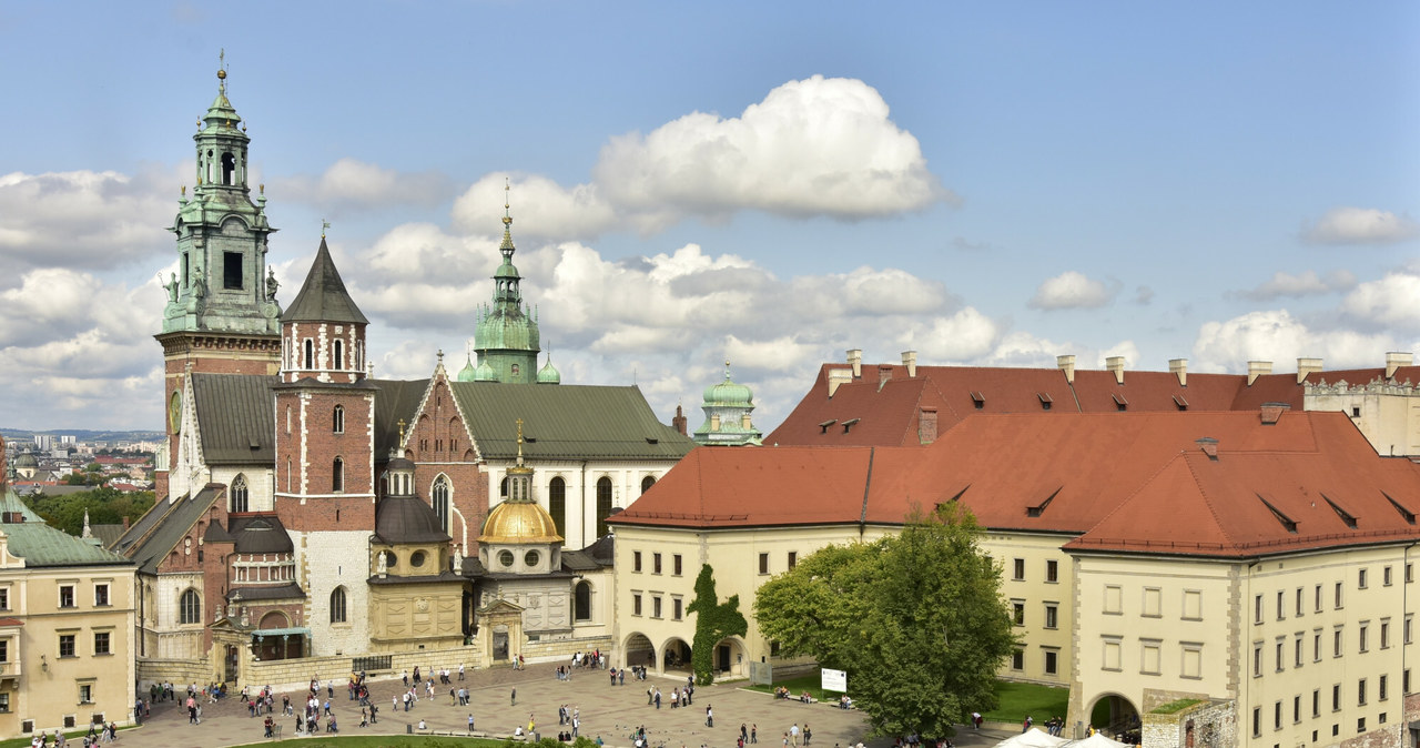 Wawel to jeden z najpiękniejszych i najczęściej odwiedzanych zamków w Polsce /Albin Marciniak/East News /East News