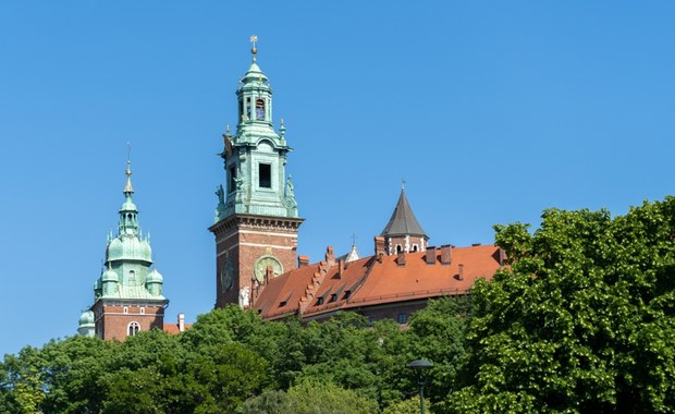 Wawelska Wieża Zegarowa odzyskała złocenia. Koniec remontu tuż, tuż