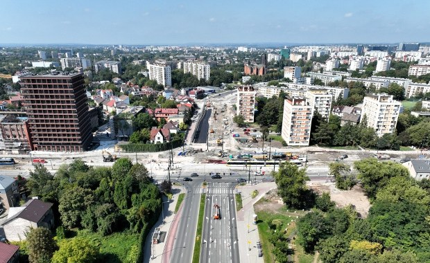 Ważne rondo w Krakowie znowu w pełni przejezdne. Sprawdź, co się zmieni 