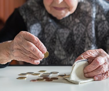 Ważne zmiany dla seniorów! Tyle komornik może potrącić z emerytury