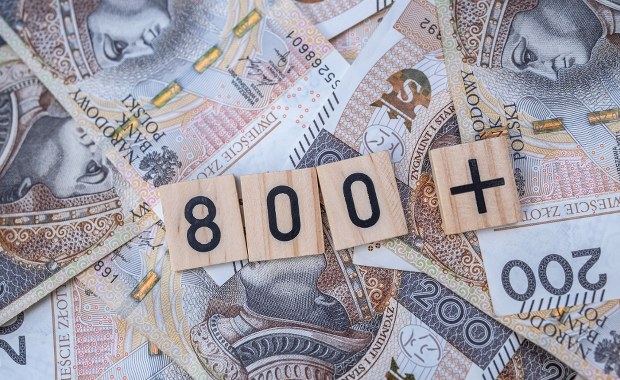 Ważny komunikat ws. 800 plus przed majówką. Nowe zasady to dopiero początek zmian