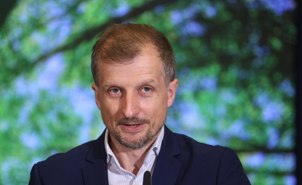 Ważny polityk opuścił Polskę 2050. Co z teką wiceministra?