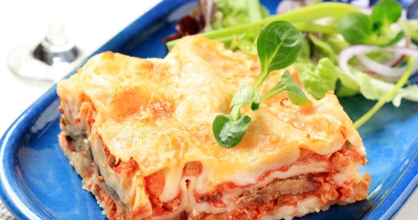 Wbrew pozorom przyrządzanie lasagne nie wymaga dużo czasu /123RF/PICSEL