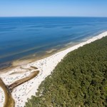 Wcale nie Sopot. Najdroższa miejscowość nad Bałtykiem leży tutaj i zachwyca plażą 
