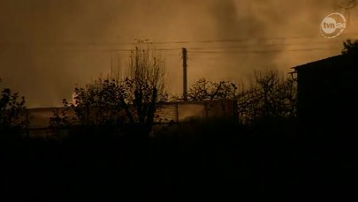 Wciąż płonie kilkanaście domów po wybuchu gazu w Jankowie Przygodzkim