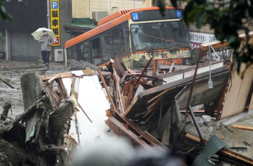 Estimarea pierderilor în orașul Atami continuă.  / kyodo / Reuters / forum