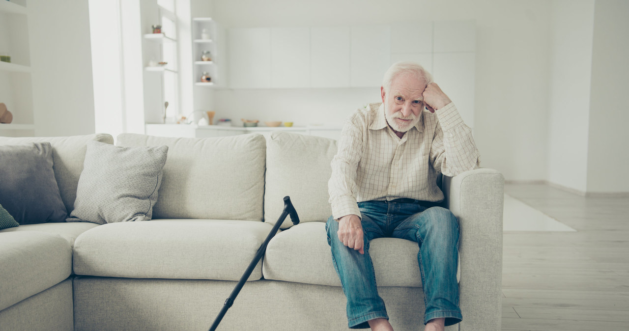 Wczesny etap choroby alzheimera może wywoływać objawy zbliżone do objawów depresji /123RF/PICSEL