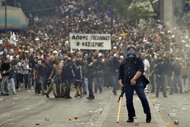 Wczoraj w Atenach doszło do gwałtownych demonstracji /AFP