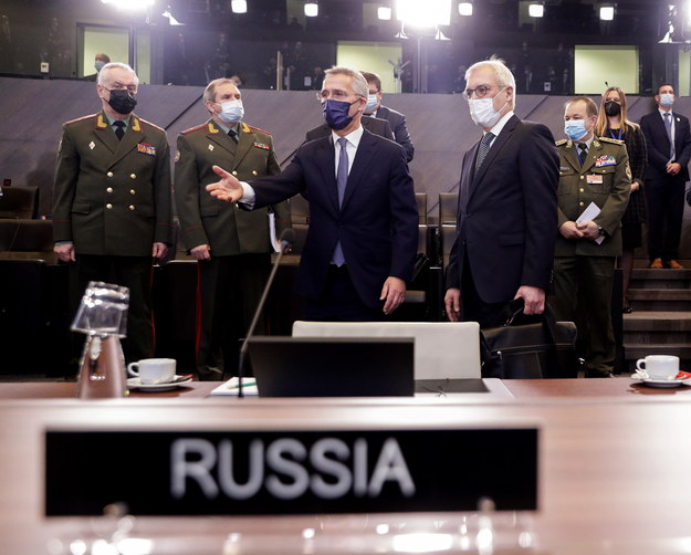 Wczoraj w Brukseli odbyło się pierwsze od 2,5 roku posiedzenie Rady NATO-Rosja /OLIVIER HOSLET / POOL /PAP/EPA