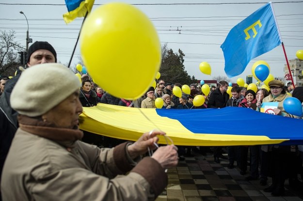 Wczorajsza demonstracja zwolenników Ukrainy w Symferopolu /ALEXEY FURMAN /PAP/EPA
