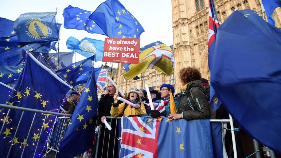 Wczorajsza manifestacja zwolenników pozostanie Wielkiej Brytanii w UE /FACUNDO ARRIZABALAGA /PAP/EPA