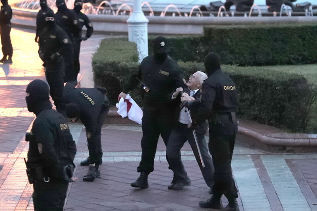 Wczorajsze protesty na Białorusi /TATYANA ZENKOVICH  /PAP/EPA