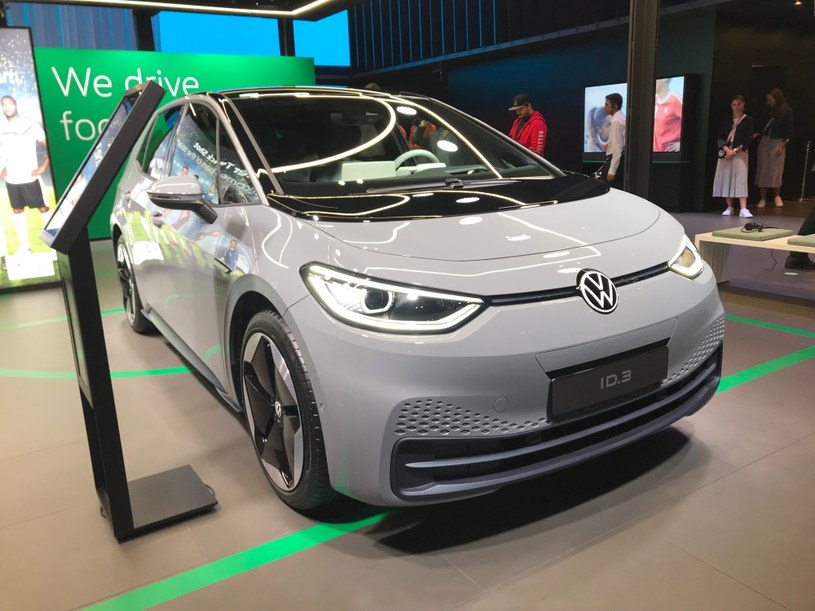 We Franfurcie zaprezentowano ID.3, pierwszy w pełny elektryczny samochód Volkswagena /INTERIA.PL