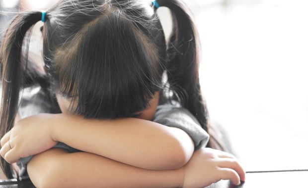 We krwi dzieci wykryto wysoki poziom ołowiu. Są pierwsze zatrzymania