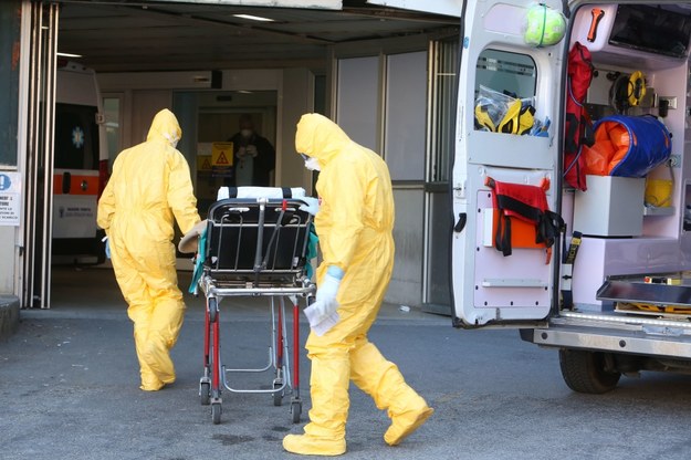 We Włoszech z powodu koronawirusa zmarły 2 osoby /NICOLA FOSSELLA /PAP/EPA