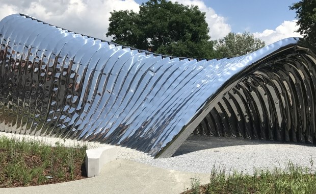 We Wrocławiu zamontowano niezwykłą rzeźbę. Kosztowała milion złotych