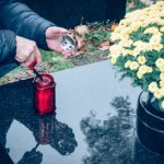 znicz We Wszystkich Świętych sypię to do zniczy. Palą się o wiele dłużej