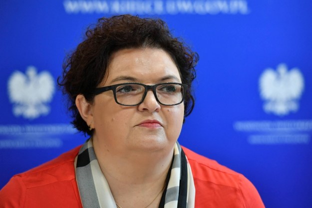 We wtorek MRPiPS poinformowało, że szefowa resortu Elżbieta Rafalska skierowała do premiera wniosek o odwołanie wiceminister Bojanowskiej z pełnionej funkcji / 	Piotr Polak    /PAP