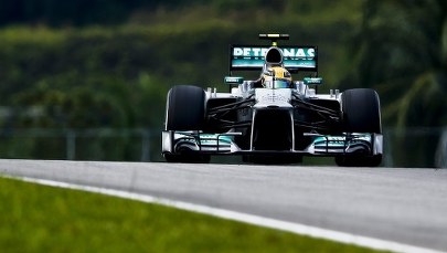 Webber pokrzyżował plany Hamiltona?