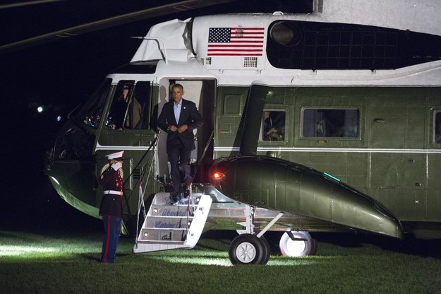 Według anonimowego przedstawiciela armii USA, Amerykanie przeprowadzili naloty na prośbę irackich władz. Na zdjęciu: prezydent USA Barack Obama /Joshua Roberts/POOL /PAP/EPA