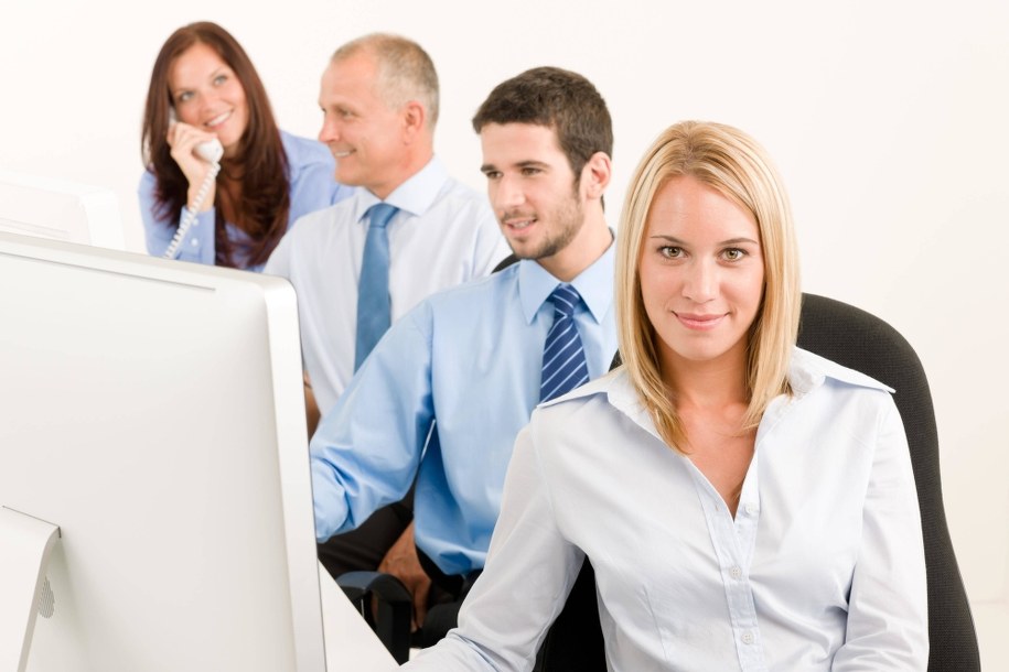 Według psychologów, kobiety w pracy są bardzej spostrzegawcze / 	J.M. Guyon    /PAP/EPA