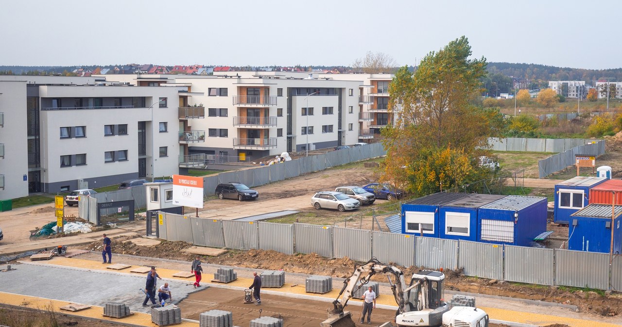 Według różnych wyliczeń, w Polsce brakuje od miliona do nawet trzech milionów mieszkań /123RF/PICSEL