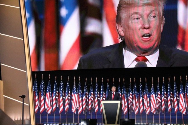 Według sondażu telewizji ABC News i „Washington Post”, gdyby wybory odbyły się dziś, na Clinton głosowałoby 45 procent Amerykanów, a na Trumpa 46 procent /Paweł Żuchowski /Archiwum RMF FM